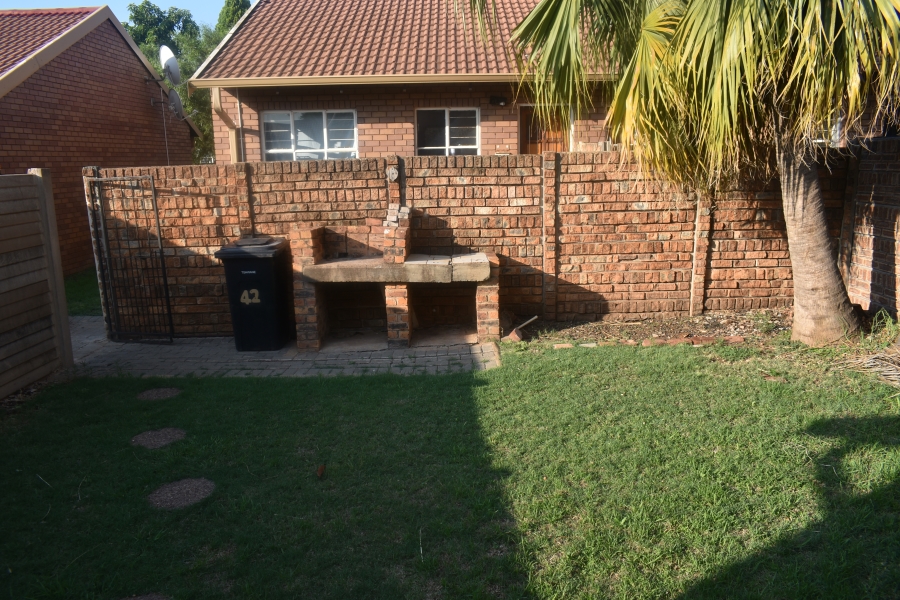 2 Bedroom Property for Sale in The Orchards Gauteng