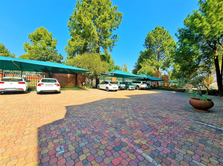 To Let commercial Property for Rent in Fourways Gauteng