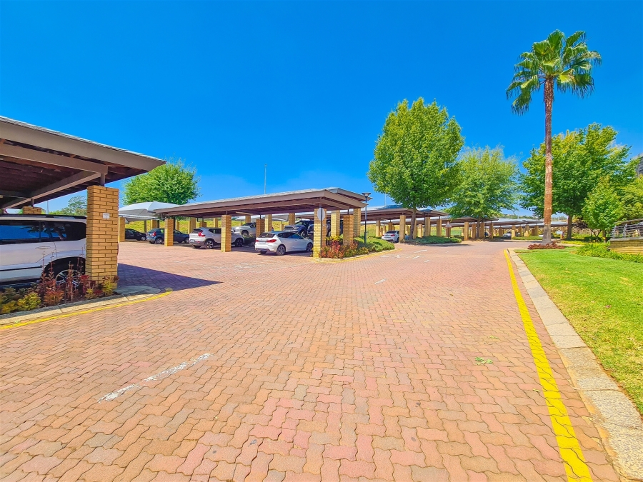 To Let commercial Property for Rent in Constantia Kloof Gauteng