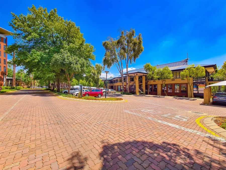 To Let commercial Property for Rent in Constantia Kloof Gauteng