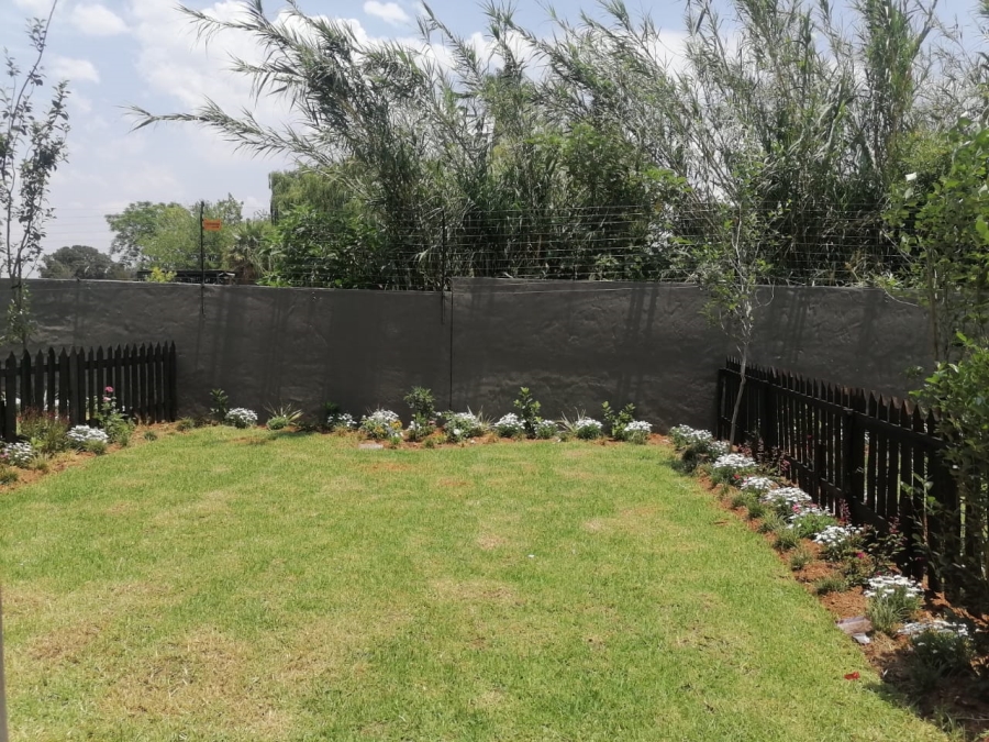 2 Bedroom Property for Sale in Kenleaf Gauteng