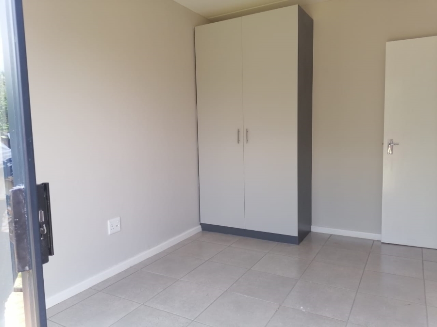 2 Bedroom Property for Sale in Kenleaf Gauteng