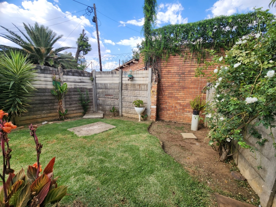 3 Bedroom Property for Sale in Selcourt Gauteng