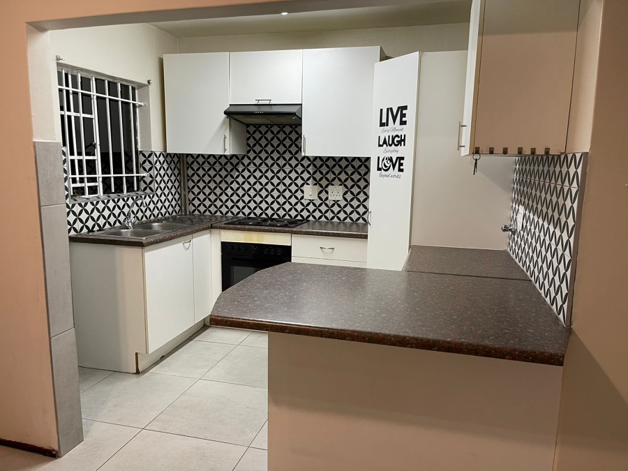 To Let 3 Bedroom Property for Rent in Sundowner Gauteng