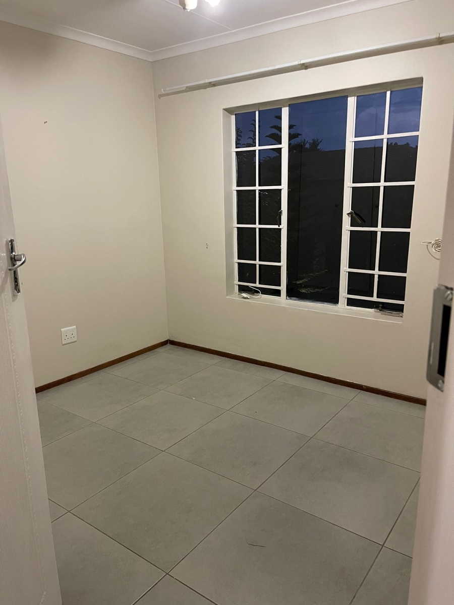 To Let 3 Bedroom Property for Rent in Sundowner Gauteng