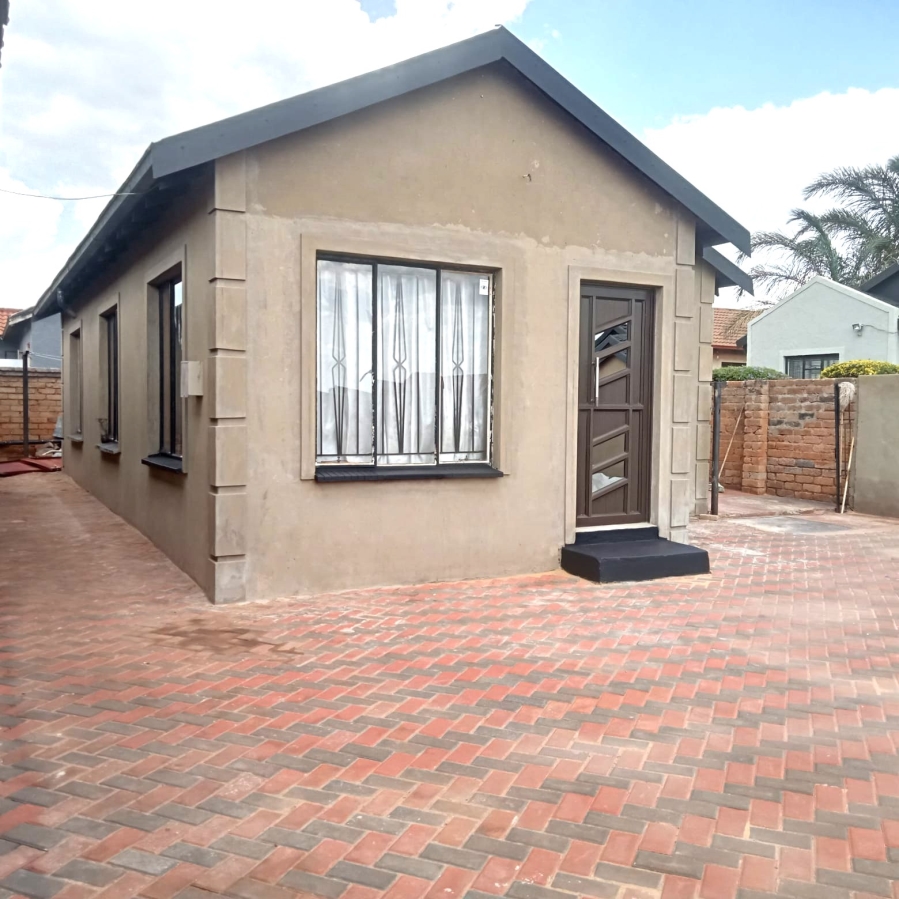 3 Bedroom Property for Sale in Dawn Park Gauteng