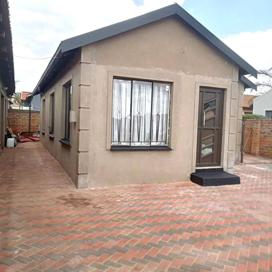 3 Bedroom Property for Sale in Dawn Park Gauteng