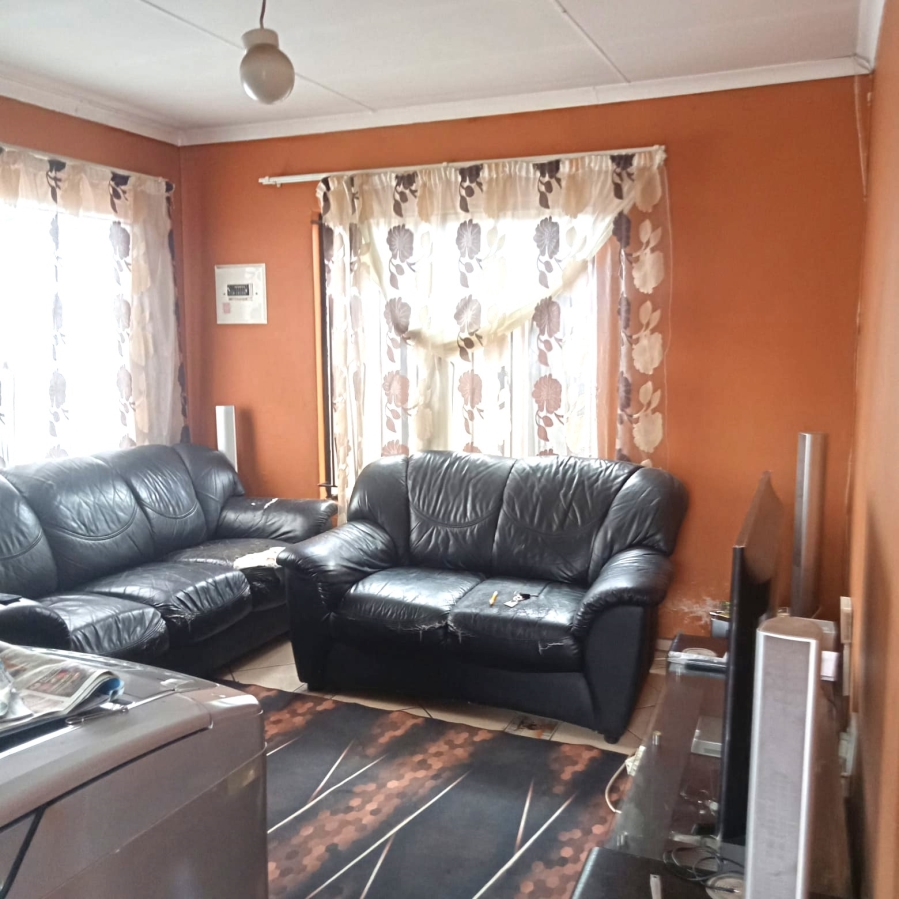 3 Bedroom Property for Sale in Dawn Park Gauteng