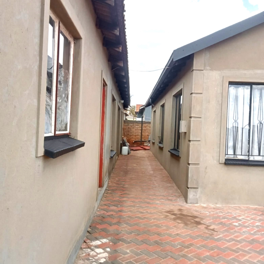 3 Bedroom Property for Sale in Dawn Park Gauteng