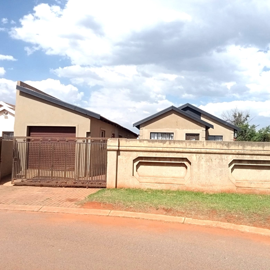 3 Bedroom Property for Sale in Dawn Park Gauteng