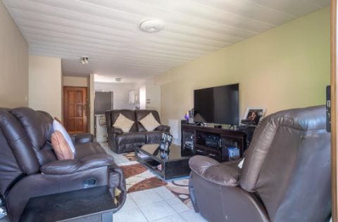 2 Bedroom Property for Sale in Bassonia Gauteng