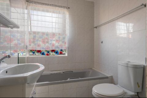 2 Bedroom Property for Sale in Bassonia Gauteng