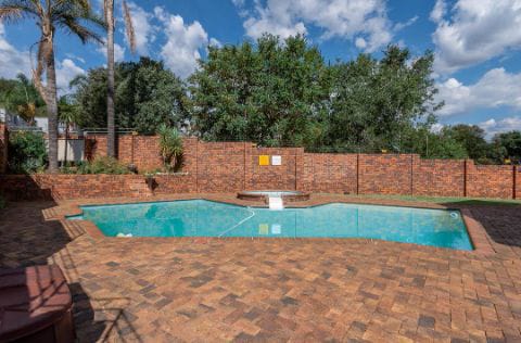 2 Bedroom Property for Sale in Bassonia Gauteng