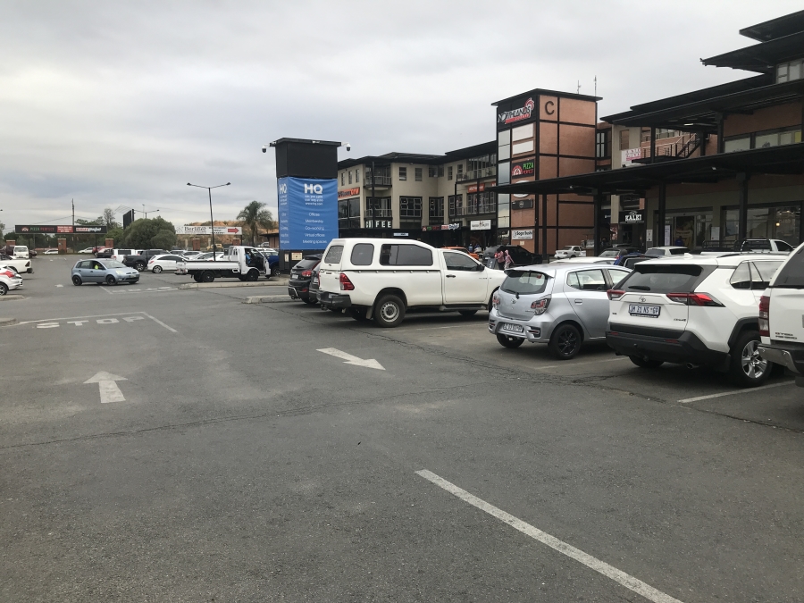 To Let commercial Property for Rent in North Riding Gauteng