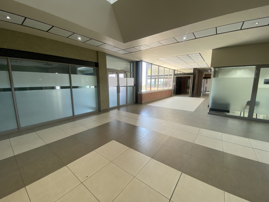 To Let commercial Property for Rent in North Riding Gauteng