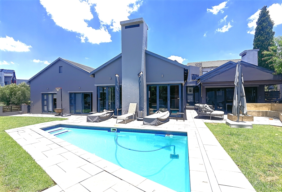 4 Bedroom Property for Sale in Copperleaf Estate Gauteng