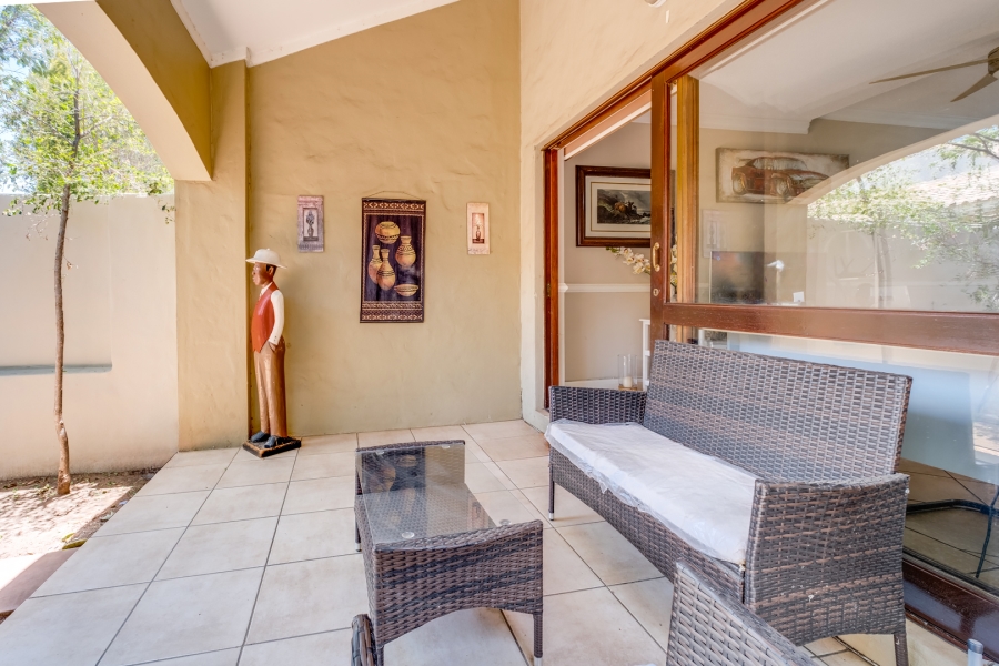 2 Bedroom Property for Sale in Lonehill Gauteng