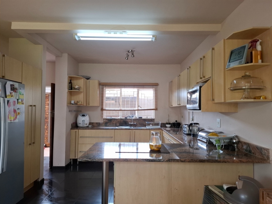 2 Bedroom Property for Sale in Benoni Central Gauteng