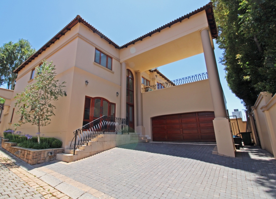 To Let 4 Bedroom Property for Rent in Bryanston Gauteng