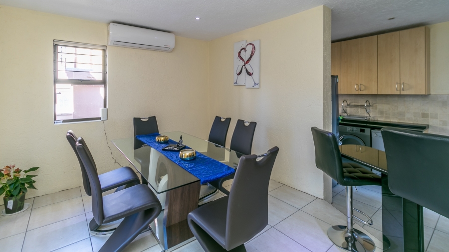 4 Bedroom Property for Sale in Halfway Gardens Gauteng