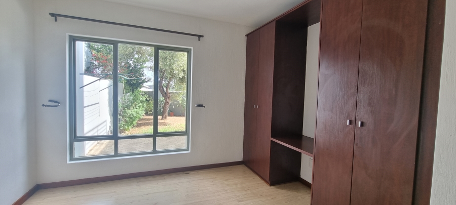 2 Bedroom Property for Sale in Broadacres Gauteng