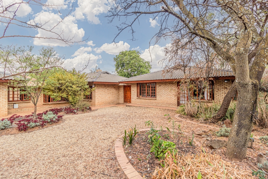 3 Bedroom Property for Sale in Poortview Gauteng