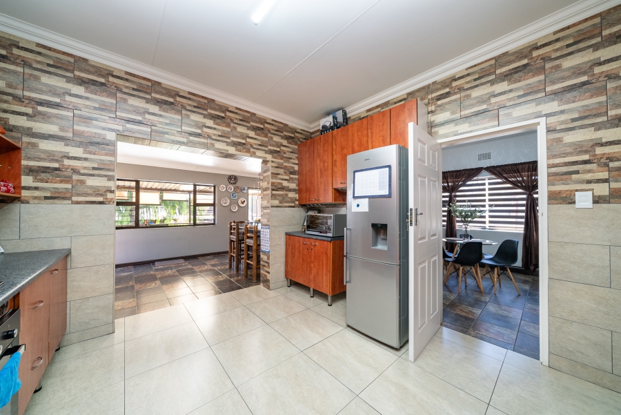 3 Bedroom Property for Sale in Parkhill Gardens Gauteng