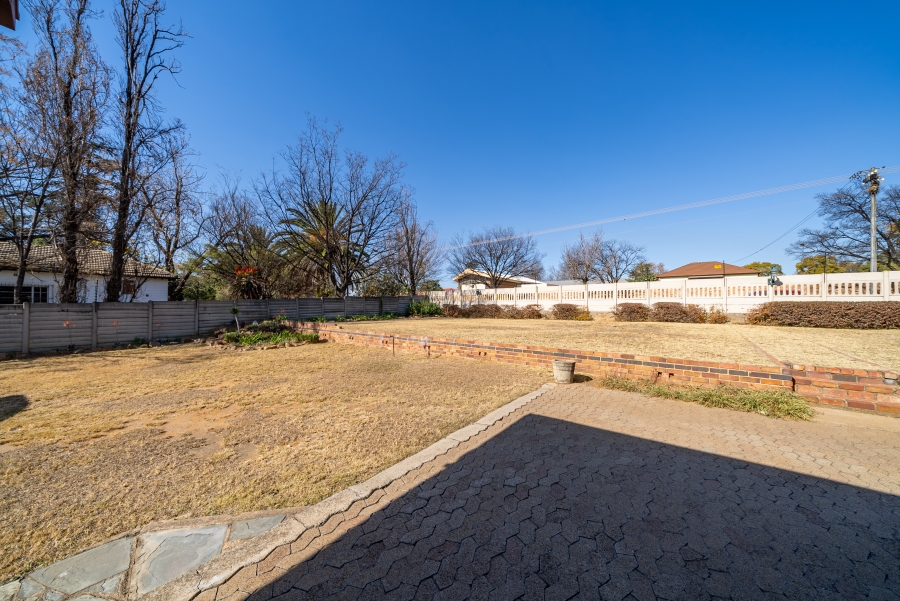 3 Bedroom Property for Sale in Parkhill Gardens Gauteng