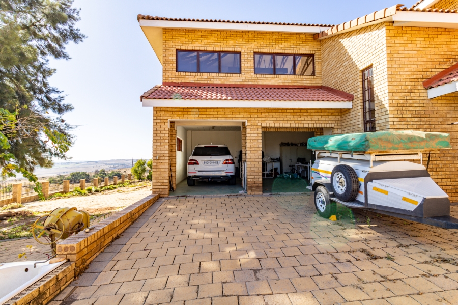 5 Bedroom Property for Sale in Bronkhorstbaai Gauteng