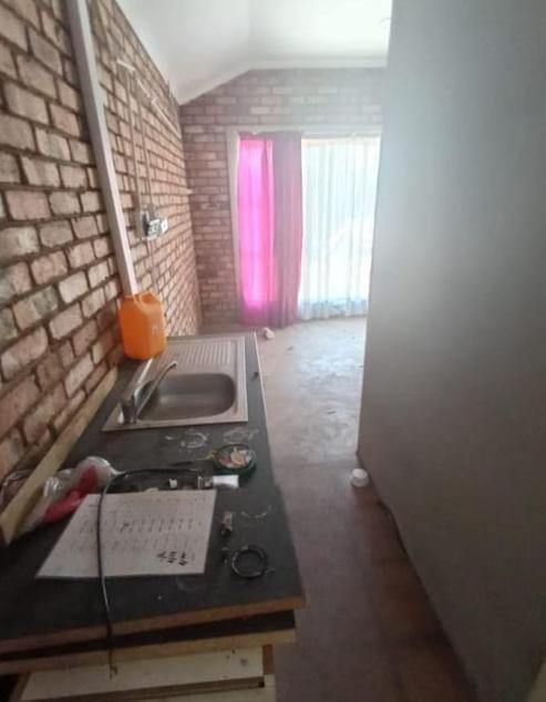 4 Bedroom Property for Sale in Rietfontein Gauteng