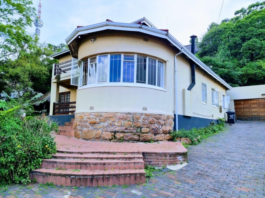 9 Bedroom Property for Sale in Auckland Park Gauteng