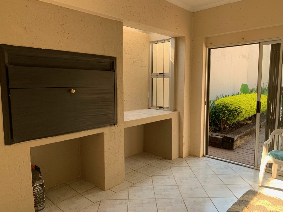 3 Bedroom Property for Sale in Faerie Glen Gauteng