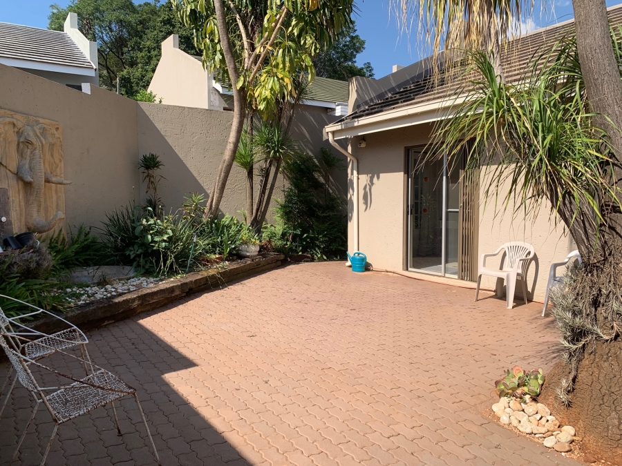 3 Bedroom Property for Sale in Faerie Glen Gauteng