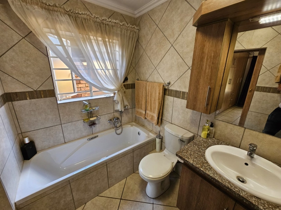 3 Bedroom Property for Sale in Montana Gauteng