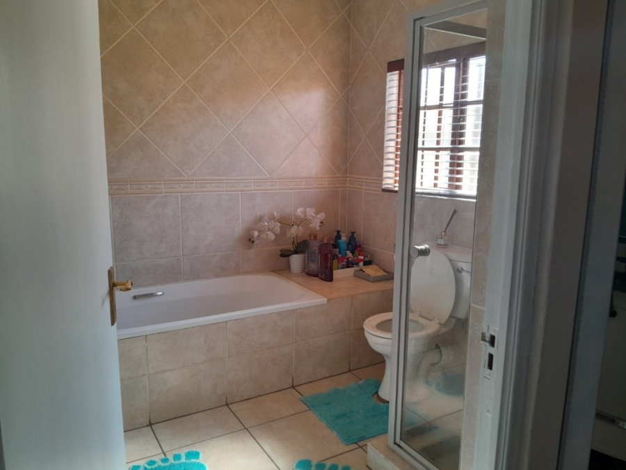 3 Bedroom Property for Sale in Heatherview Gauteng