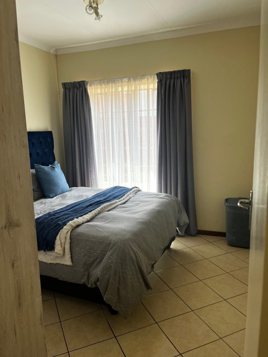 To Let 3 Bedroom Property for Rent in Monavoni Gauteng