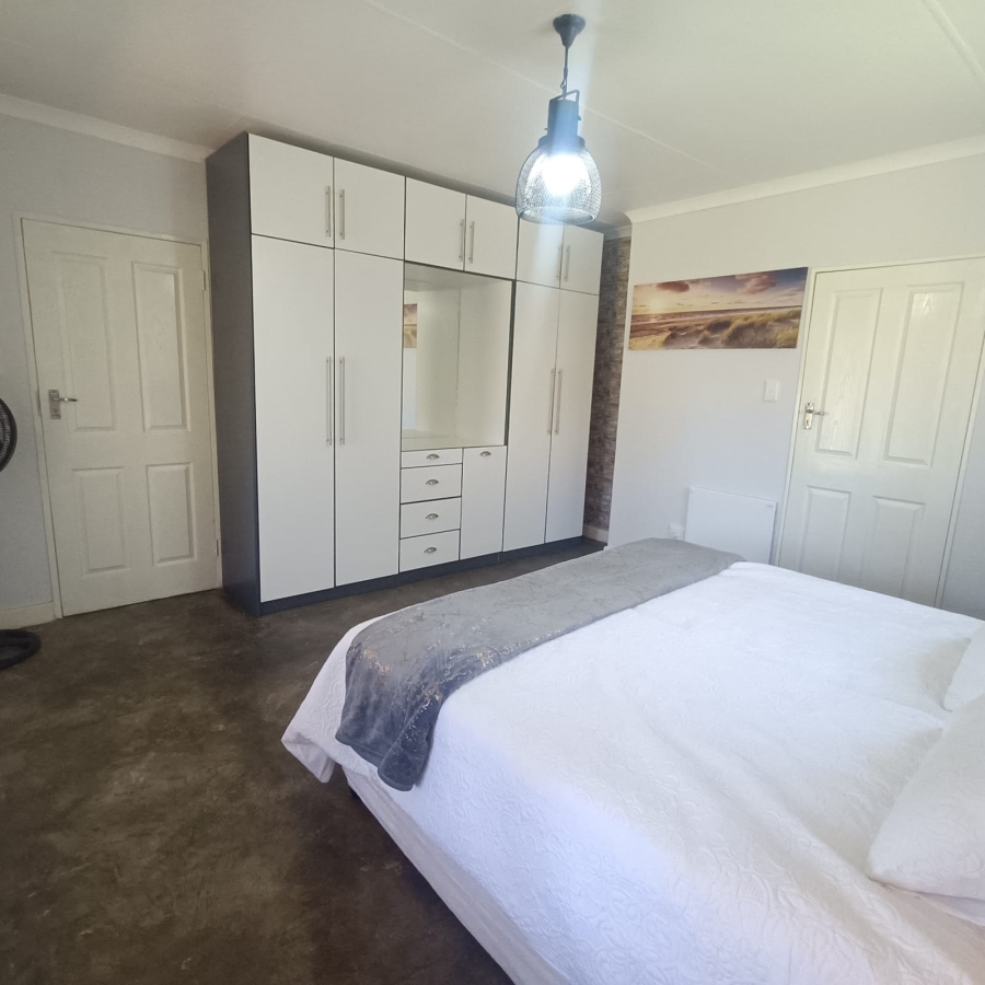 To Let 2 Bedroom Property for Rent in Fairland Gauteng