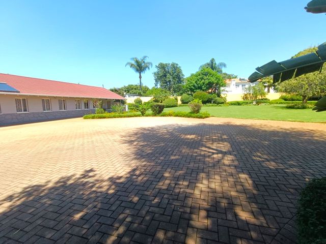 To Let 2 Bedroom Property for Rent in Fairland Gauteng