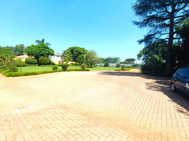 To Let 2 Bedroom Property for Rent in Fairland Gauteng