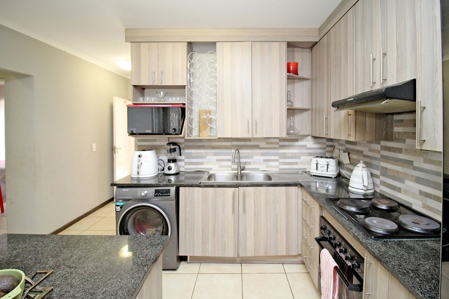 3 Bedroom Property for Sale in Ruimsig Gauteng