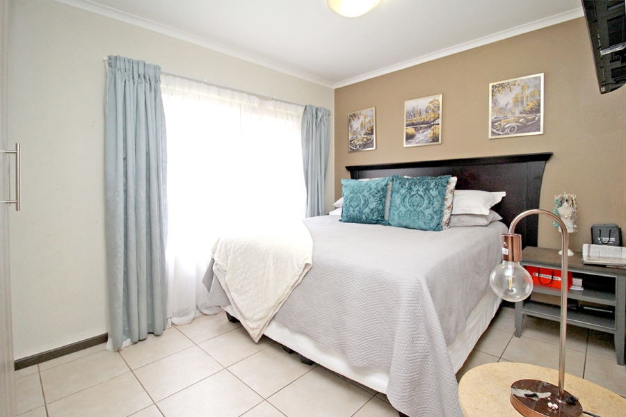 3 Bedroom Property for Sale in Ruimsig Gauteng