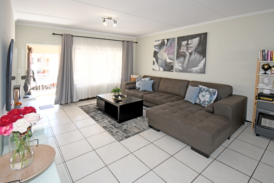 2 Bedroom Property for Sale in Sunninghill Gauteng