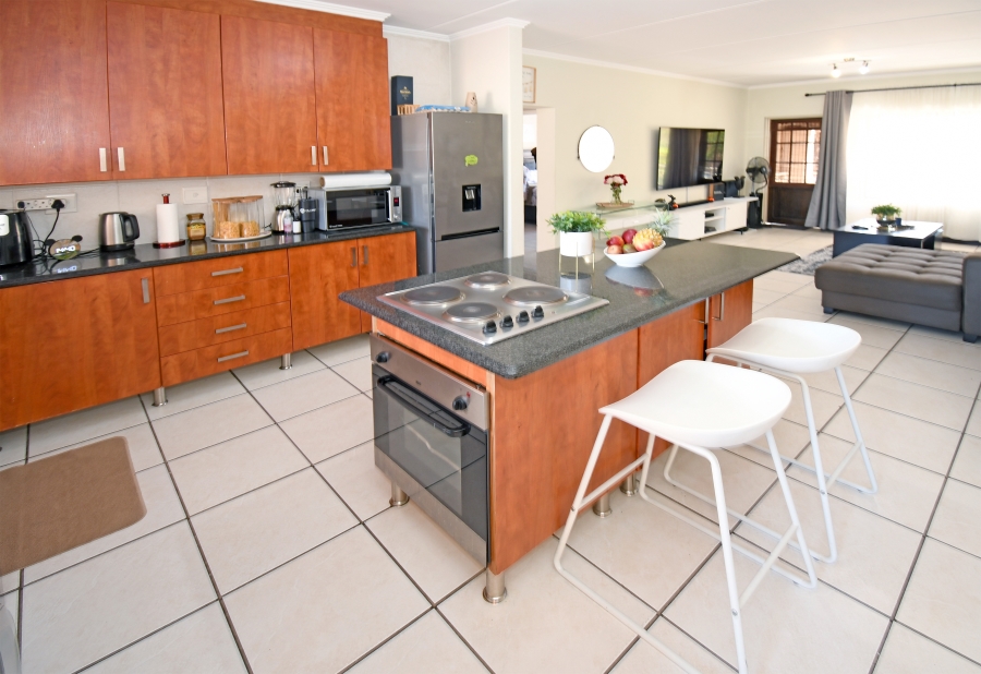 2 Bedroom Property for Sale in Sunninghill Gauteng