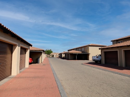 3 Bedroom Property for Sale in Annlin Gauteng