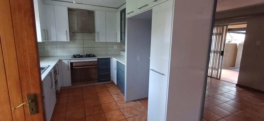 3 Bedroom Property for Sale in Annlin Gauteng