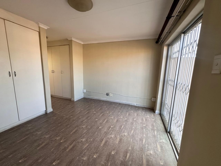 3 Bedroom Property for Sale in Annlin Gauteng