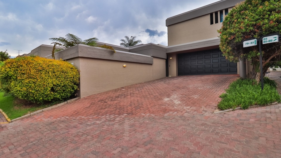 3 Bedroom Property for Sale in Morningside Manor Gauteng