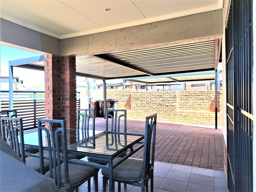 3 Bedroom Property for Sale in Lion Pride Gauteng