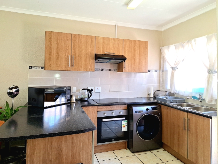 2 Bedroom Property for Sale in Groblerpark Gauteng