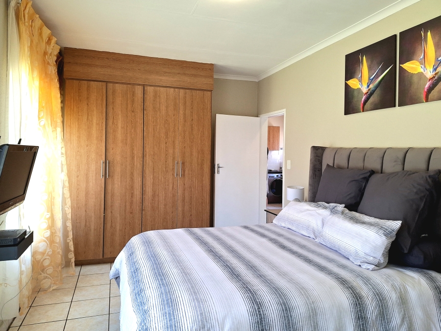 2 Bedroom Property for Sale in Groblerpark Gauteng